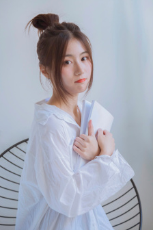 《年轻朋友的妻子》在线播放